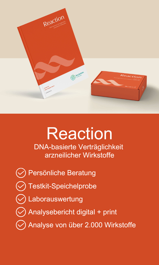 Reaction Ein Werbebild für Reaction, eine DNA-basierte Genanalyse zur Arzneimittelkompatibilität. Es zeigt die Produktverpackung und das Testkit und hebt Funktionen wie persönliche Beratung, Speichelprobe, Laboranalyse, Tests auf 2.000 Substanzen und einen digitalen oder gedruckten Bericht hervor.